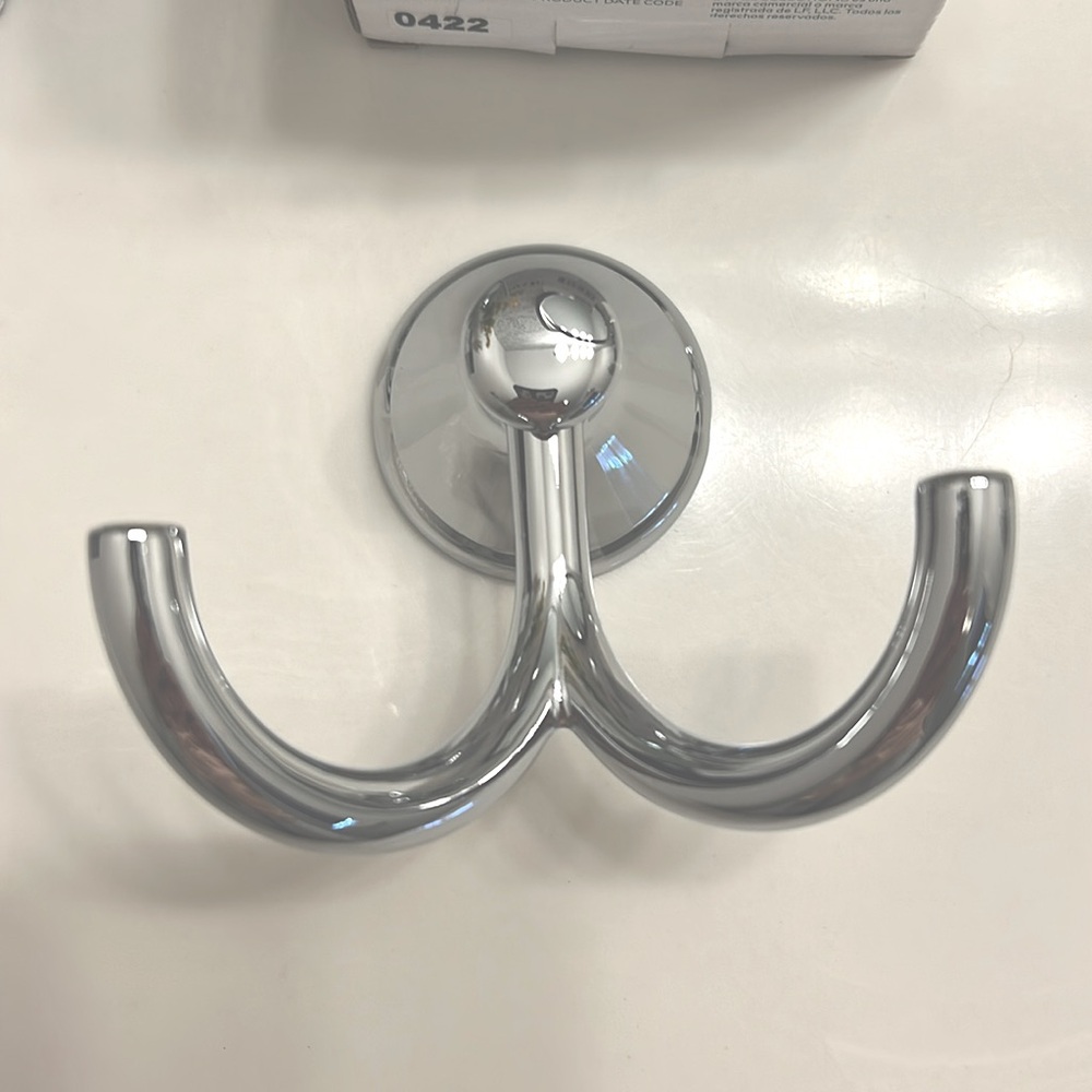 Style Chrome Robe & Towel Hook - Picture 6 of 8